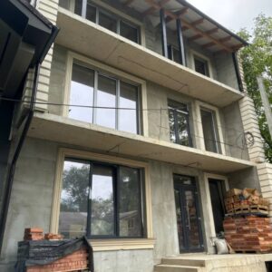 Большой, капитальный Дом, 284 кв.м., 3 этажа, Центр, ул.Мира